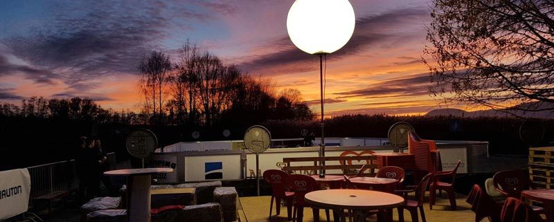 Ballon Lumineux - Buvette au crépuscule