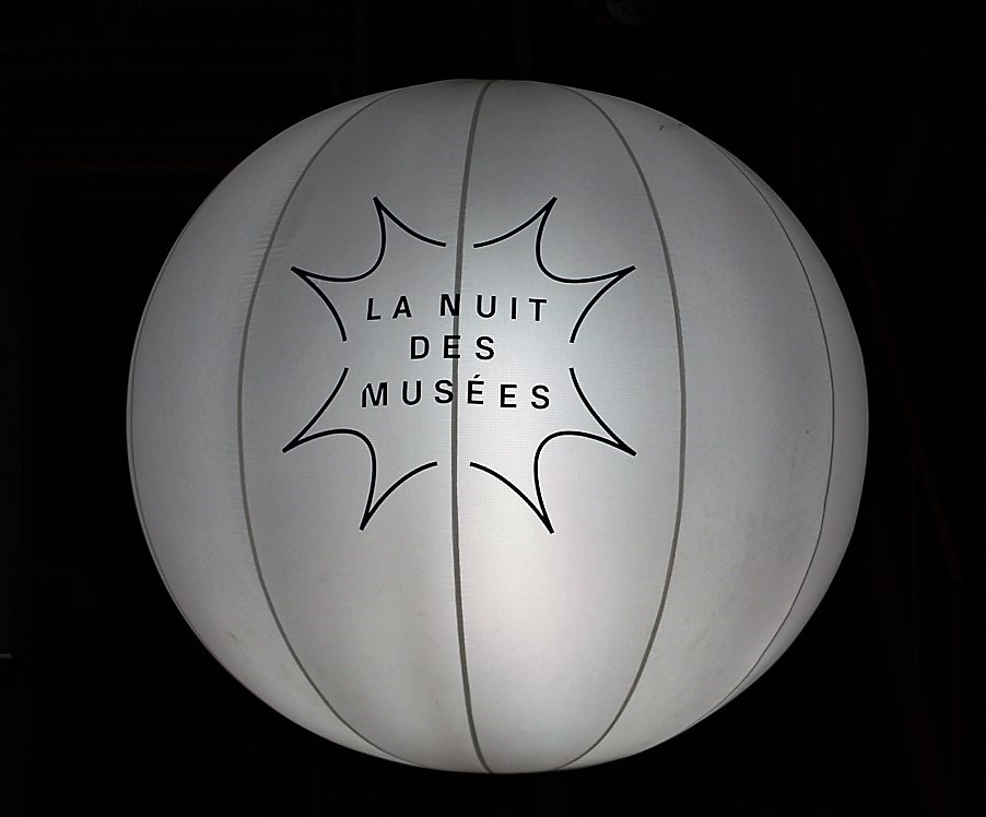 Ballon lumineux nuit des musées